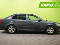 Käytetty Skoda Octavia Ambiente 122 HP (89 kW) 2012 Hopea / harmaa Sedan
