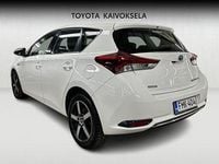 Käytetty Toyota Auris Active 98 HP (72 kW) 2016 Valkoinen Viistoperä