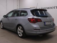 käytetty Opel Astra Sport Tourer 1,6 Turbo ** Nahat / lämpöratti / urheilupenkit **