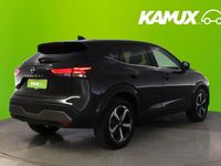 Käytetty Nissan Qashqai N-Connecta 158 HP (116 kW) 2023 Musta Katumaasturi