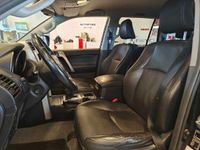 käytetty Toyota Land Cruiser 3,0 D-4D DPF Luxury aut. 7h LI - Neliveto, täydellinen huoltokirja, webasto, vetokoukku!