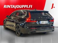 Käytetty Volvo V60 Business Edition 303 HP (222 kW) 2021 Musta Farmari