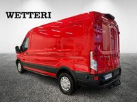 Käytetty Ford Transit Trend 170 HP (125 kW) 2023 Punainen Van