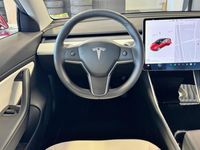 käytetty Tesla Model 3 SR+ * Vetokoukku * 19" Vanteet * Tehdastakuu voimassa * Red-Multicoat *