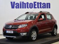 Käytetty Dacia Sandero Prestige 90 HP (66 kW) 2015 Punainen Viistoperä