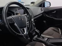 Käytetty Volvo V40 Dynamic 120 HP (88 kW) 2019 Viistoperä