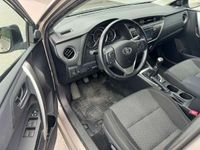 käytetty Toyota Auris 1,6 Valvematic Active Edition 5ov - Navigointi, automaatti-ilmastointi, vakionopeudensäädin, lämpöpaketti, 12kk relax turva veloituksetta!