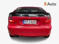 Käytetty Mercedes C200 Avantgarde 163 HP (119 kW) 2002 Punainen Sedan