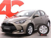 Käytetty Toyota Yaris Hybrid Active 116 HP (85 kW) 2021 Ruskea Viistoperä