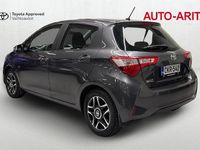 Käytetty Toyota Yaris Multidrive S 112 HP (82 kW) 2017 Harmaa Viistoperä