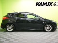 käytetty Ford Focus 1,5 TDCi 120 hv Start/stop PowerShift ST-Line 5-ovinen / P. Kamera / Xenon / Webasto / Vakkari /