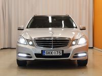 käytetty Mercedes E220 CDI Avantgarde ** Kattoikkuna / Navi / Bluetooth / Täysnahat **