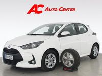Käytetty Toyota Yaris Hybrid Active 116 HP (85 kW) 2023 Valkoinen Viistoperä