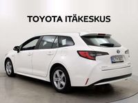 käytetty Toyota Corolla 1,6 Valvematic Active Multidrive S ** Juuri tullut / Koukku / P-Kamera / LED / Navi **