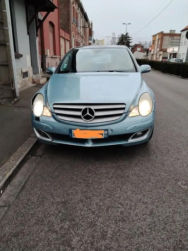 Utilisé 2006 Mercedes R320 Monospace | 2 900 € - Image 1/4