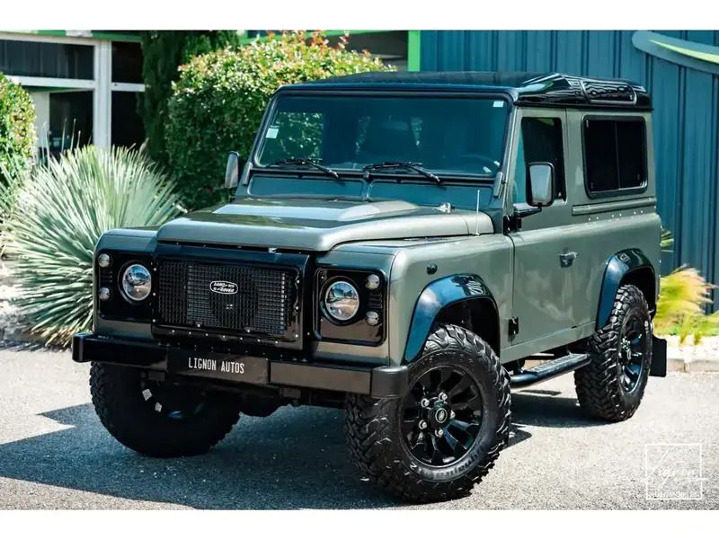 Gris Utilisé 2013 Land Rover Defender SUV | 75 990 € - Image 1/4