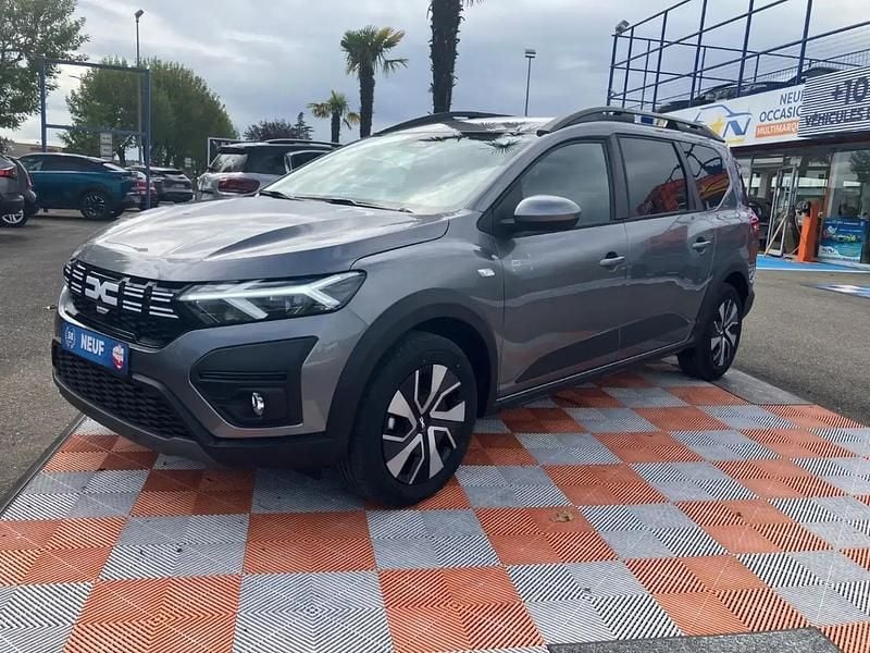 Nouvelle Dacia Jogger Expression 101 ch (74 kW) 2025 Vert Monospace