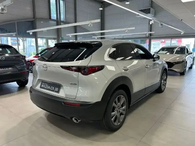 Image 2/4