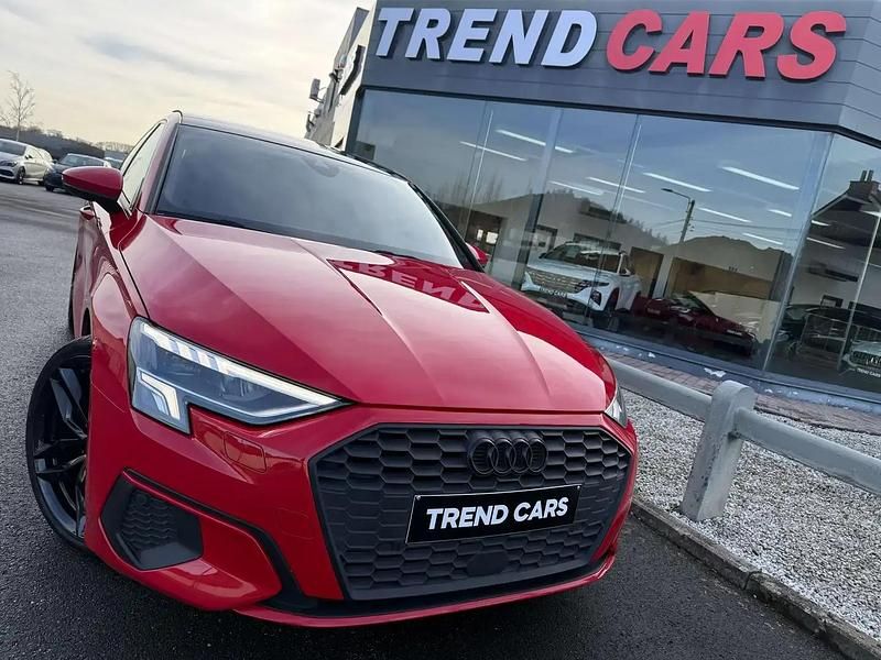 Rouge Occasion 2021 Audi A3 Sport Berline | 27 999 € (Prix cher) - Image 1/4
