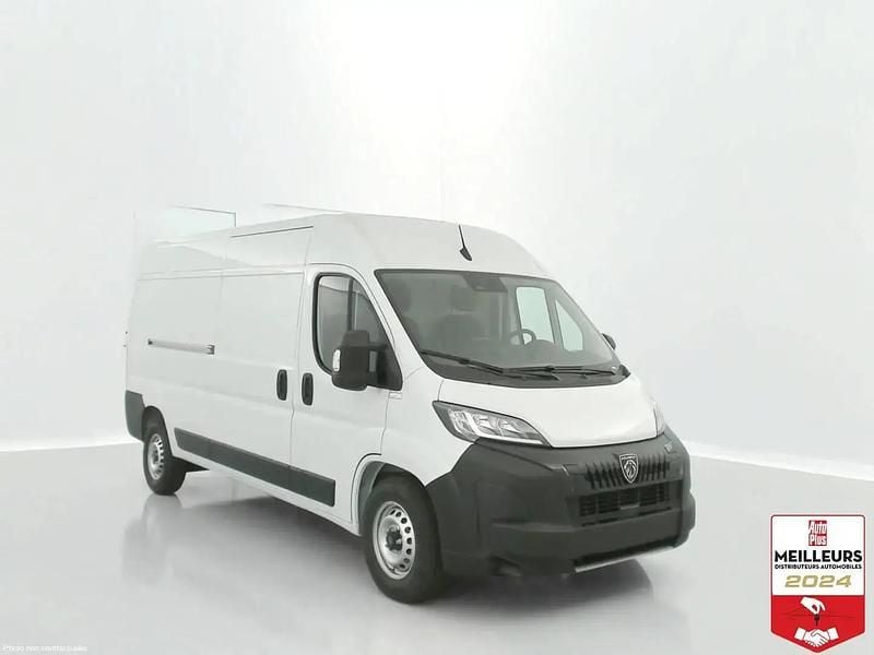 Blanc Nouvelle 2025 Peugeot Boxer Van | 35 160 € (Bon prix) - Image 1/4