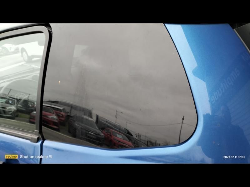 Image 4/4