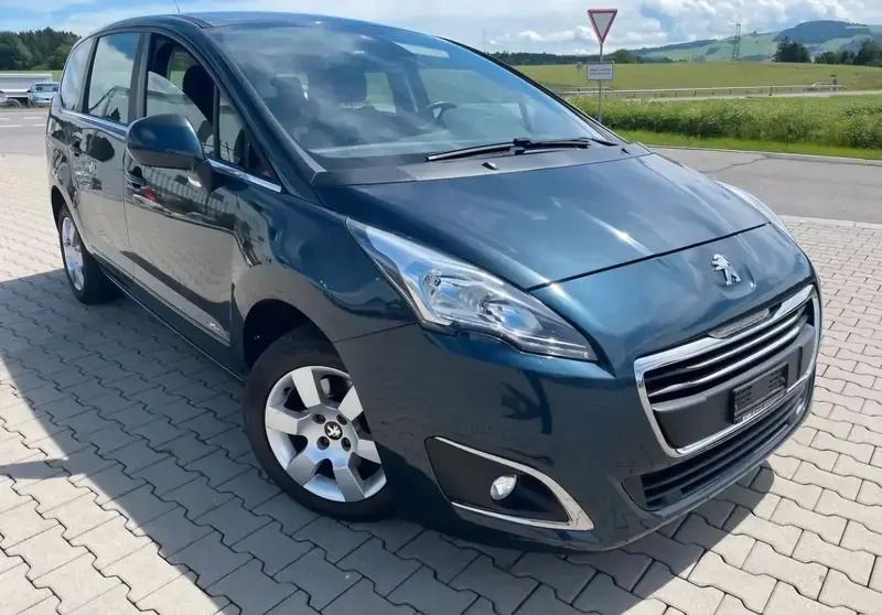 Bleu Utilisé 2014 Peugeot 5008 Access Monospace | 9 000 € - Image 1/4