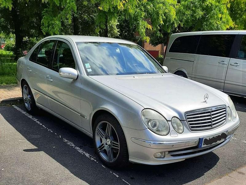 Occasion Mercedes E220 150 ch (110 kW) 2002 Berline