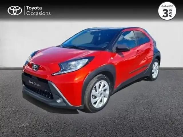 Noir Utilisé 2022 Toyota Aygo X Design SUV | 14 980 € - Image 1/4
