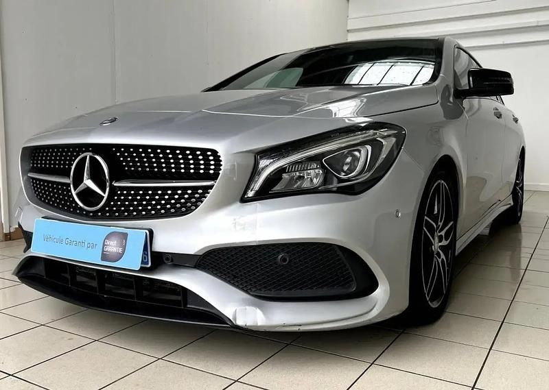 Gris Occasion 2017 Mercedes CLA180 Berline | 16 490 € (Prix cher) - Image 1/4