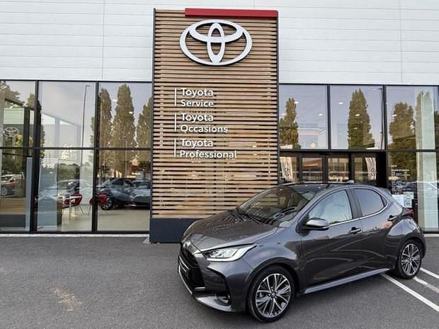 Gris Utilisé 2022 Toyota Yaris Hybrid | 20 980 € (Bon prix) - Image 1/4