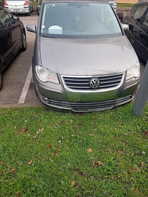 Occasion 2008 VW Touran Monospace | 2 550 € - Image 1/4
