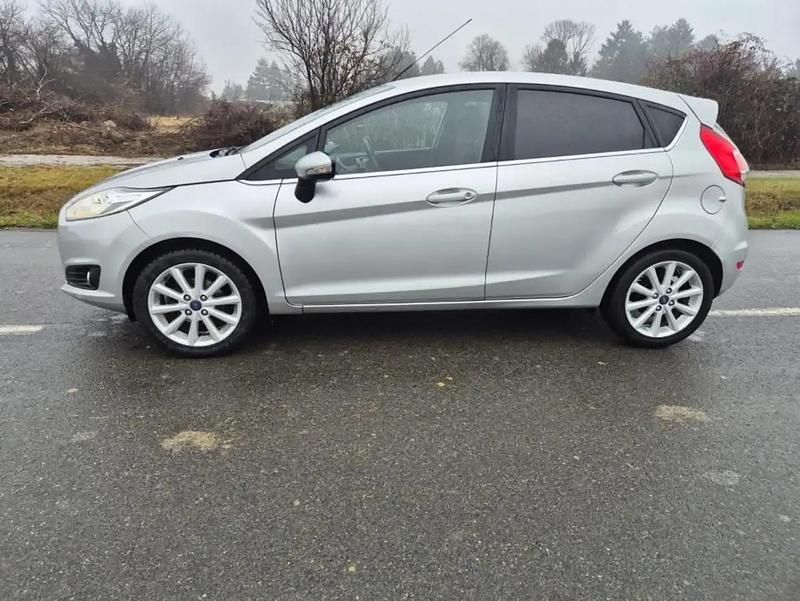 Occasion Ford Fiesta Titanium 90 ch (66 kW) 2010 Gris Citadine