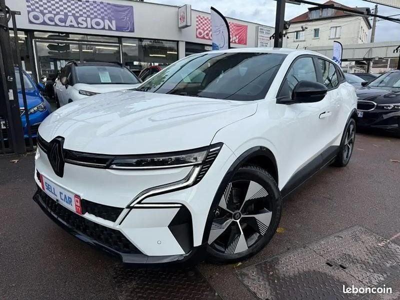 Blanc Utilisé 2023 Renault Mégane Equilibre SUV | 22 900 € (Super prix) - Image 1/4