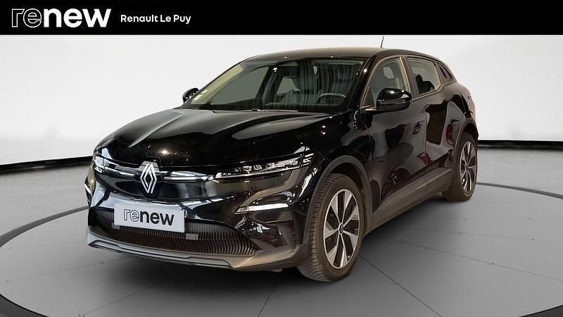 Noir Utilisé 2023 Renault Mégane Evolution Berline | 22 300 € (Prix juste) - Image 1/4