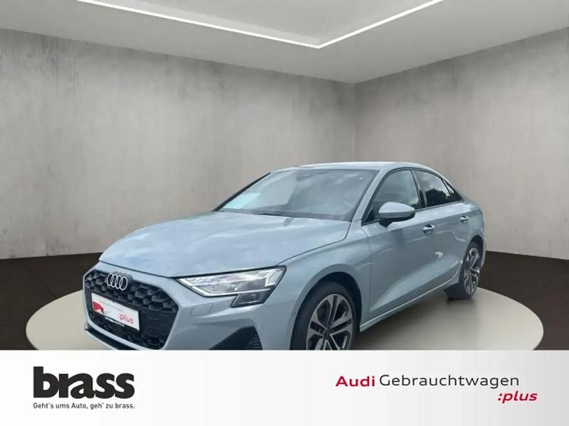 Gris Utilisé 2024 Audi A3 Sport Berline | 34 300 € (Prix juste) - Image 1/4