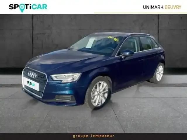 Bleu ara Utilisé 2019 Audi A3 Sportback Design Berline | 17 990 € - Image 1/4