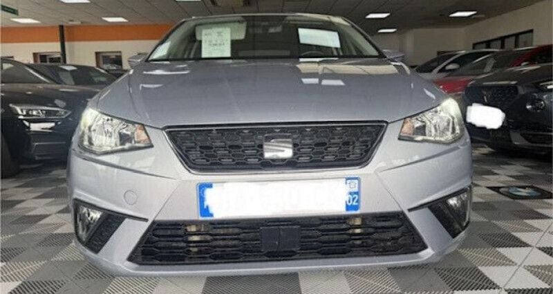 Gris Utilisé 2021 Seat Ibiza Reference Citadine | 10 990 € - Image 1/4