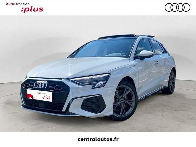 Blanc glacier métallisé Utilisé 2024 Audi A3 Sportback e-tron Competition Citadine | 38 490 € (Prix assez cher) - Image 1/4