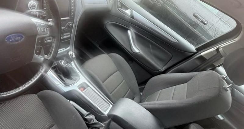 Occasion Ford Mondeo Titanium 160 ch (117 kW) 2011 Gris Berline