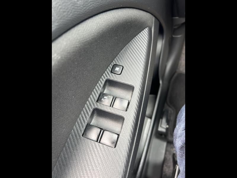 Image 3/4