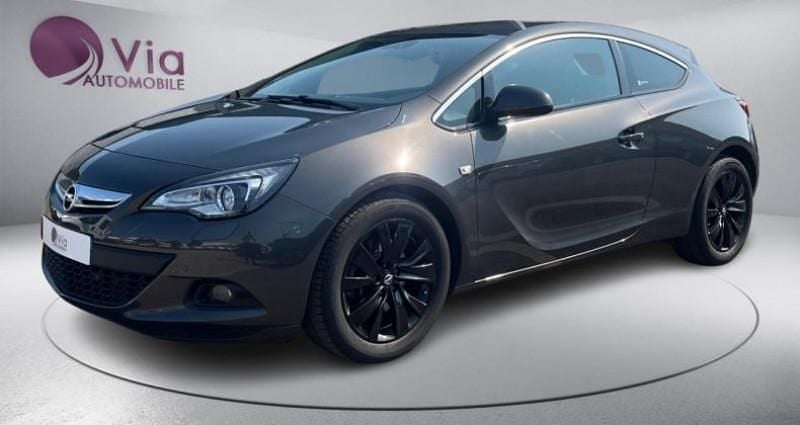 Gris Utilisé 2013 Opel Astra GTC Sport Coupé | 10 990 € - Image 1/4