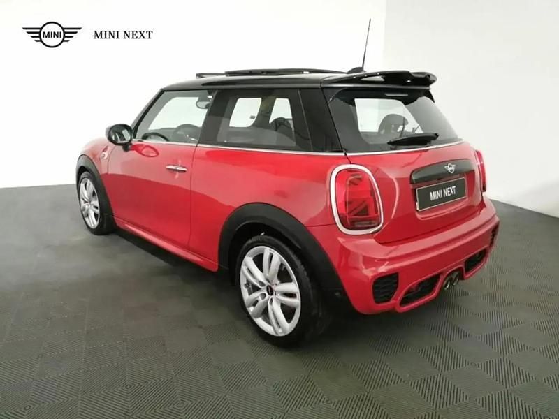 Image 2/4