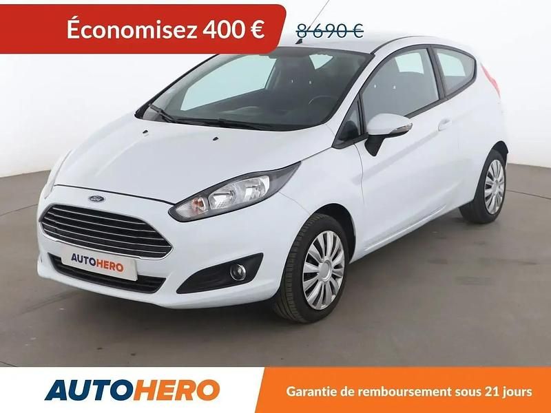 Blanc Utilisé 2015 Ford Fiesta Citadine | 8 290 € (Prix juste) - Image 1/2