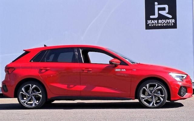 Occasion Audi A3 Sportback e-tron S-Line 150 ch (110 kW) 2024 Rouge tango métallisé Citadine