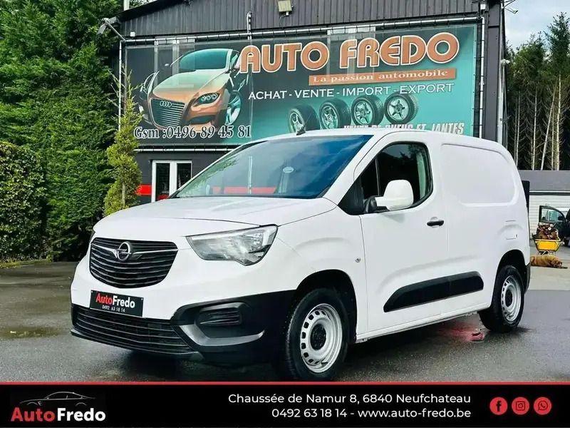 Blanc Utilisé 2019 Opel Combo Monospace | 11 900 € - Image 1/4