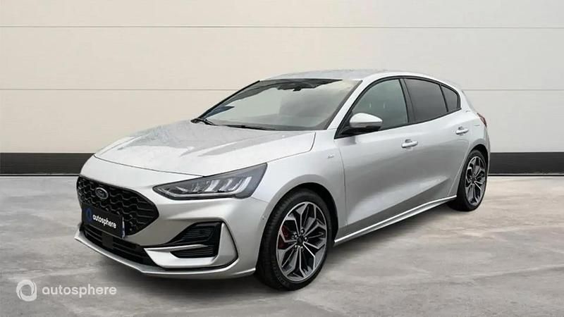 Gris Occasion 2025 Ford Focus ST-Line X Berline | 32 499 € - Image 1/4
