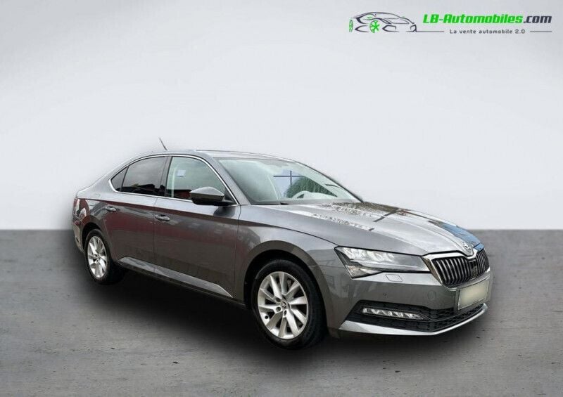 Utilisé 2022 Skoda Superb Berline | 37 400 € (Bon prix) - Image 1/4