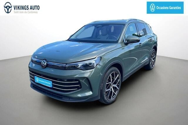 Utilisé 2024 VW Tiguan Elegance SUV | 45 990 € - Image 1/4