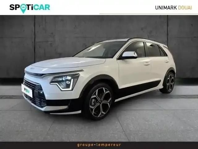 Blanc nacré Occasion 2022 Kia Niro Premium SUV | 24 980 € (Prix juste) - Image 1/4