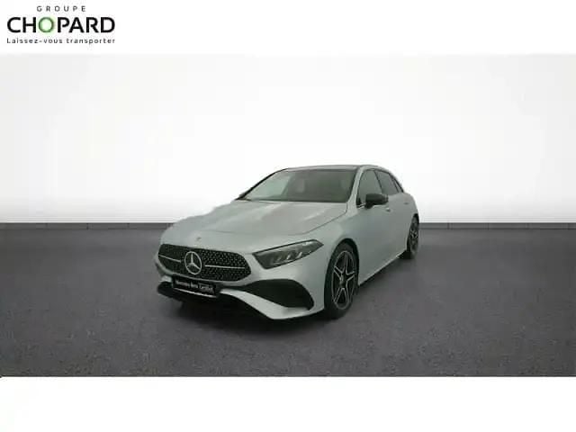 Gris Occasion 2024 Mercedes A200 Berline | 36 990 € (Prix juste) - Image 1/4